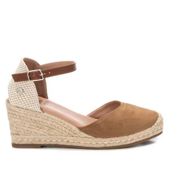 NEW XTI women's wedige sandals in taupe