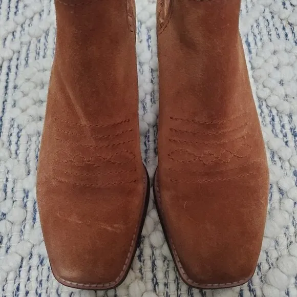 NEW Zodiac Women's Agatha Suede Ankle Booties Western Square Toe Size 5.5