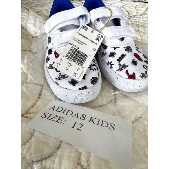 **NEW**Adidas Vulcraid3r Spiderman Skateboarding Shoes Sneakers Size 12K