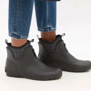 NIB Burberry Flinton Vintage-check Rubber Rain Boots Black Sz US 10.5-11…
