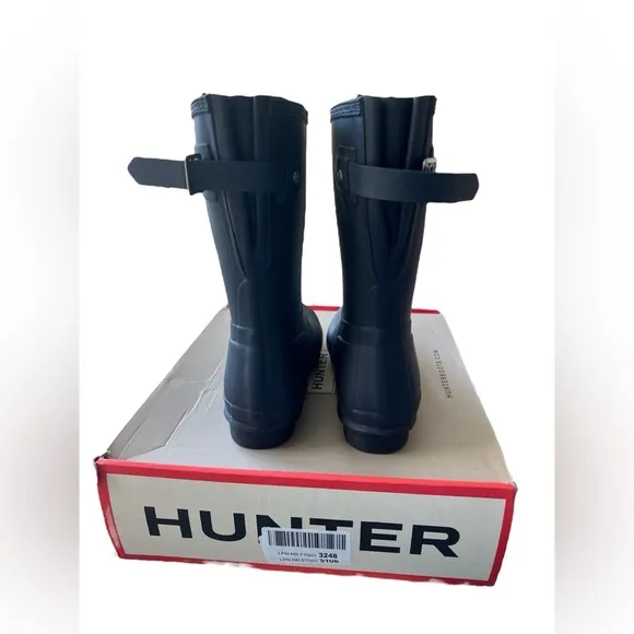 NIB Hunter Women’s Original Adjustable Back Navy Rain Boots in size 9