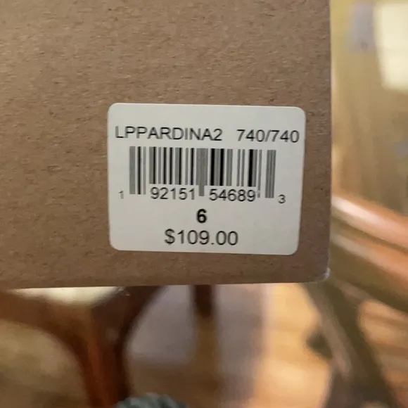 NIB Lucky Brand cinder oiled suede boots size 6