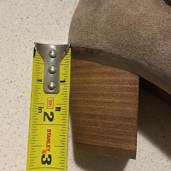 NIB Lucky Brand cinder oiled suede boots size 6