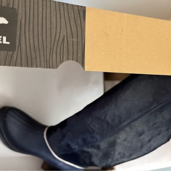 NIB Sorel Medina IV Premium Navy Heeled Boots