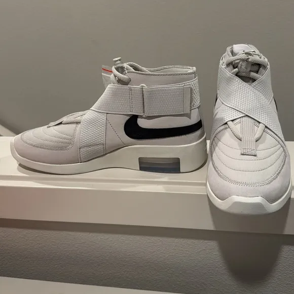 Nike Air/ Fear of God 1 sneakers NWT.Men's 6.5/Women's 8