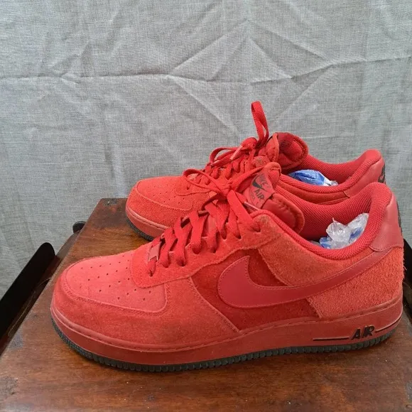 Nike Air Force 1 ‘07 Varsity Red Suede Men’s Shoes Sz 12 / 315122-608