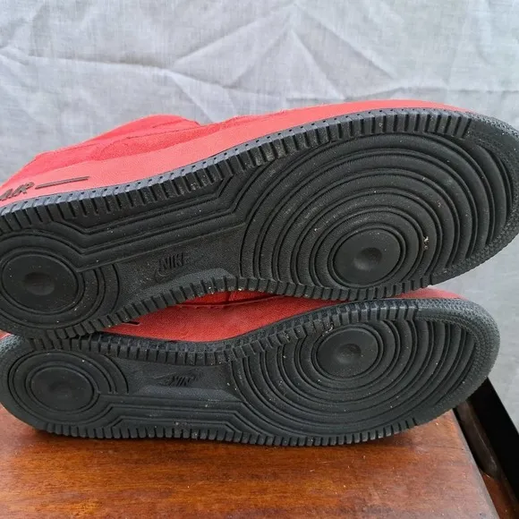 Nike Air Force 1 ‘07 Varsity Red Suede Men’s Shoes Sz 12 / 315122-608