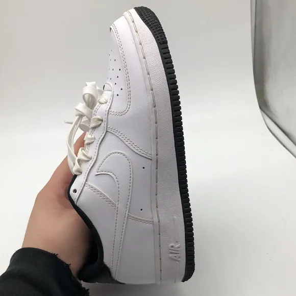 Nike Air Force 1 ESS Low (GS) White Black Sneakers DV1332 100 USED Size 5Y