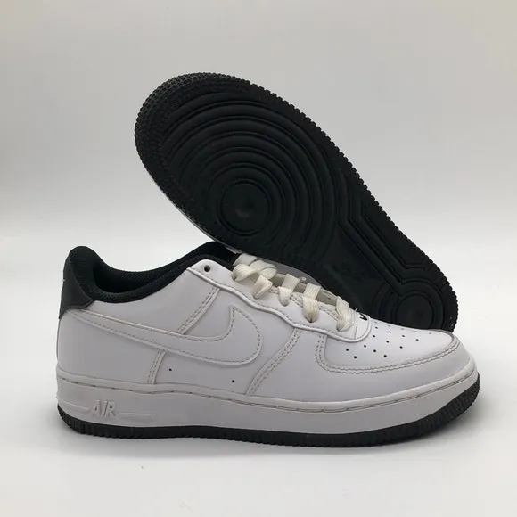 Nike Air Force 1 ESS Low (GS) White Black Sneakers DV1332 100 USED Size 5Y