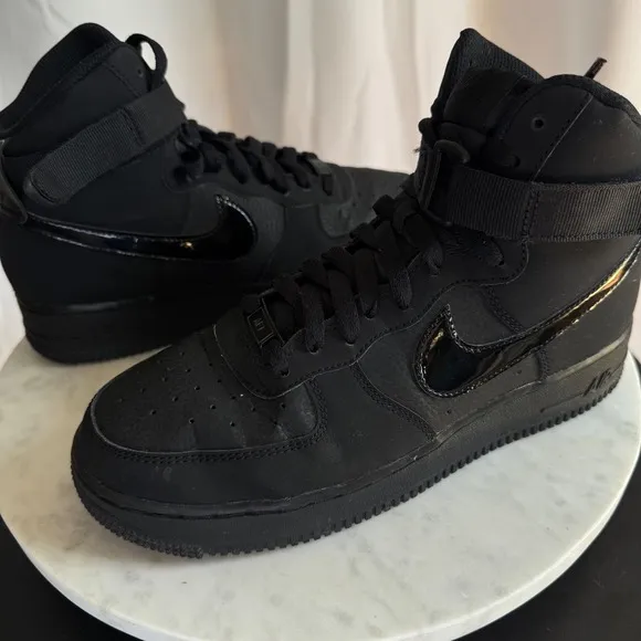 Nike Air Force 1 High Top Sneakers Black Youth Shoes Size 7Y