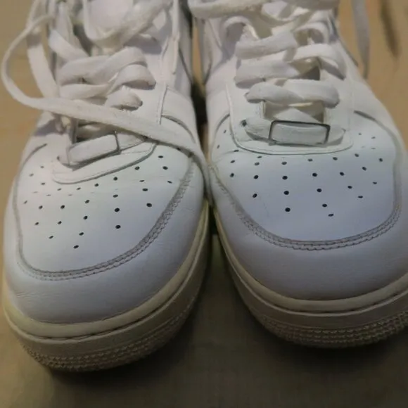 Nike Air Force 1 Low Triple White Retro Men's Size 11 315122-111 Basketball