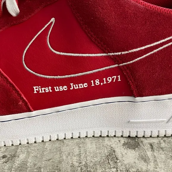 Nike Air Force 1 men’s leather suede shoes Red first use pack size 18