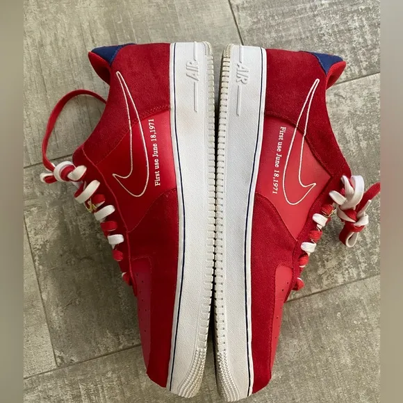 Nike Air Force 1 men’s leather suede shoes Red first use pack size 18