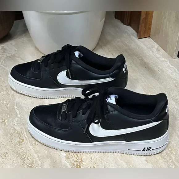 Nike Air Force One Low Athletic Shoes