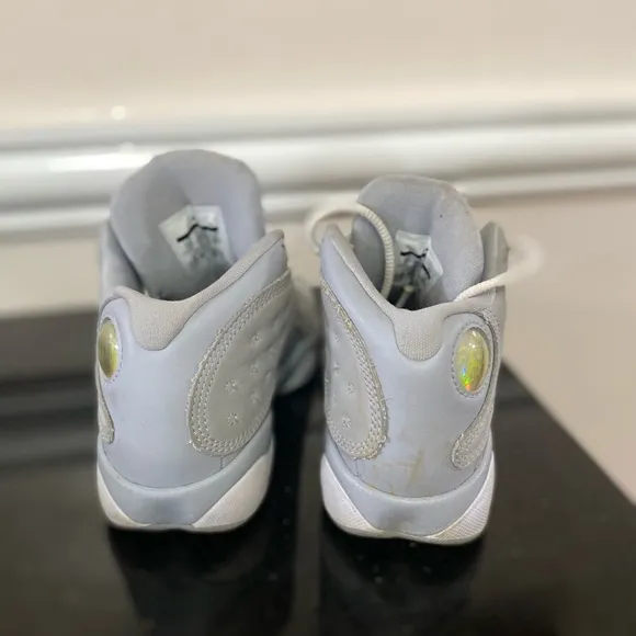 Nike Air Jordan Basketball Shoes in Grey