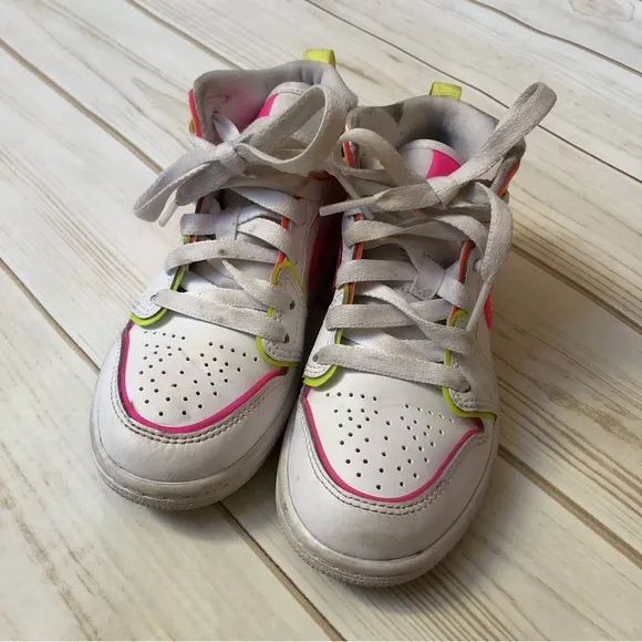 Nike Air Jordan mid edge glow kid shoes sneakers