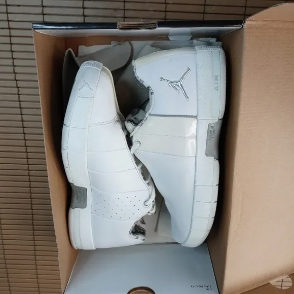 NIKE AIR JORDAN Team Elite II TE 2 White leather Basketball Shoes 310087-173 SIZ
