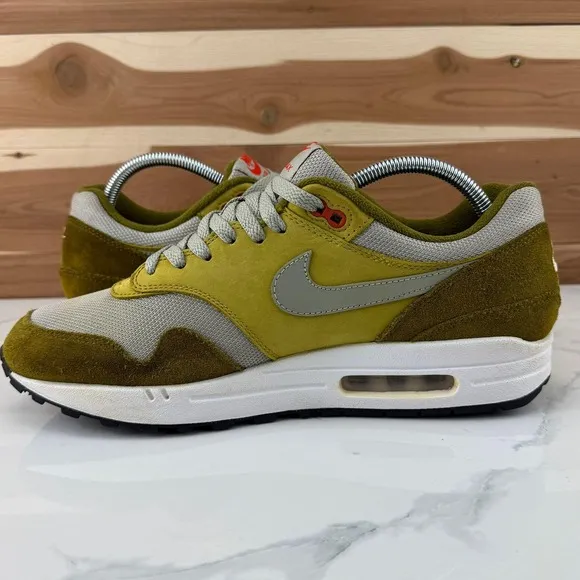 Nike Air Max 1 Premium Retro Curry Olive Green White Men's Size 10.5