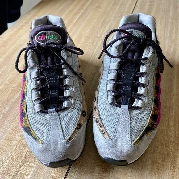 NIKE Air Max 95 Athletic Shoes Sneakers Daisy Chain WOMENS Size 9.5 CZ8102-001