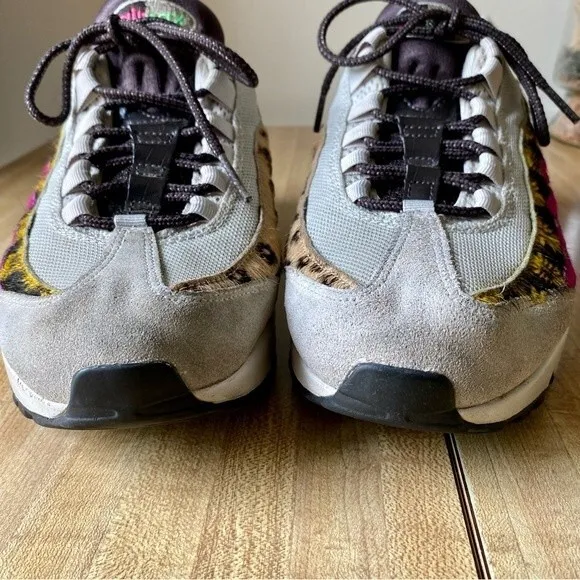 NIKE Air Max 95 Athletic Shoes Sneakers Daisy Chain WOMENS Size 9.5 CZ8102-001