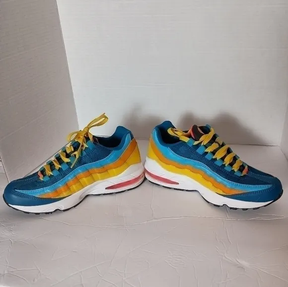 Nike Air Max 95 (GS) Colorful Sneakers Great for back to School Size 6.5