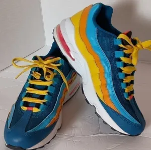 Nike Air Max 95 (GS) Colorful Sneakers Great for back to School Size 6.5