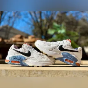 Nike Air Max Excee White Bright Mango - Size 6 Women’s