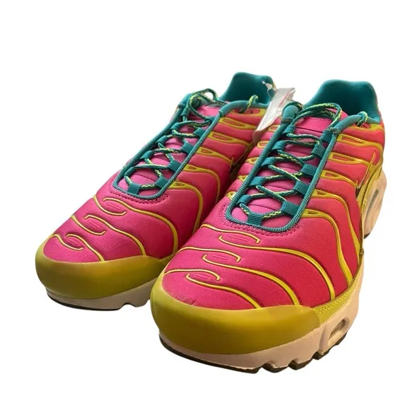 Nike Air Max Plus Shoes Volt Aqua Pink Blast CW5840-700 Boy's 6.5Y  / Women's 8