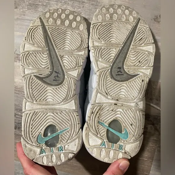 Nike Air Money youth 5.5