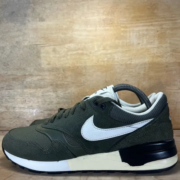 Nike Air Odyssey SUEDE Womens Size 10 Shoes Sneakers Cargo Khaki/Sail/Wolf Grey