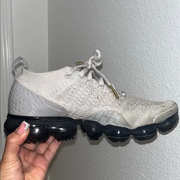 Nike Air VaporMax 2Vast Grey Metallic Gold Woman’s