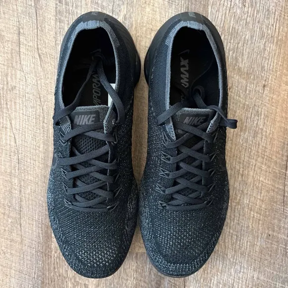 Nike Air VaporMax Flyknit Triple Black