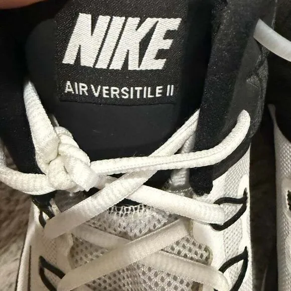 Nike Air Versatile II Men's Basketball Shoes Size US 13 Outdoor Gym