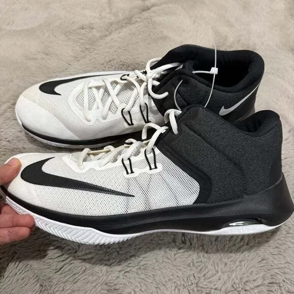 Nike Air Versatile II Men's Basketball Shoes Size US 13 Outdoor Gym