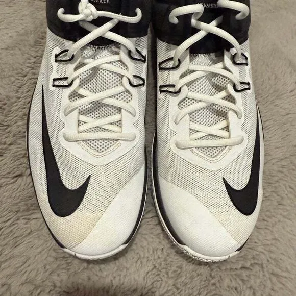 Nike Air Versatile II Men's Basketball Shoes Size US 13 Outdoor Gym