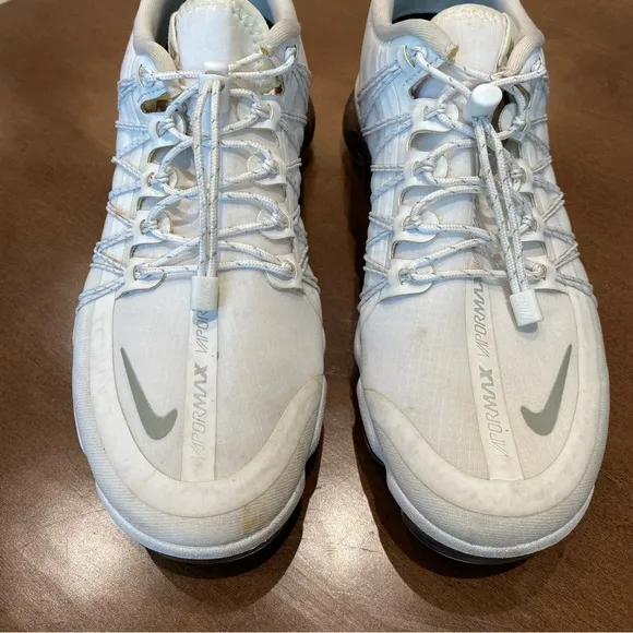 Nike Air Women’s VaporMax Run Shoes, Size 7
