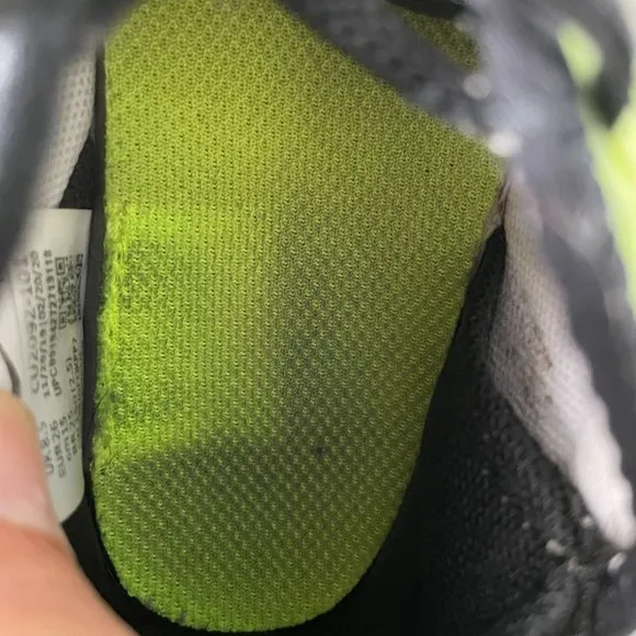 NIKE AIRMAX 2090 GS toddler boys sneakers size 9C