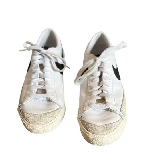 Nike Blazer Low '77 Vintage Womens Casual Shoes White Black Size 8