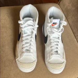 NIKE BLAZER MID '77 CASUAL SHOES BIG KIDS