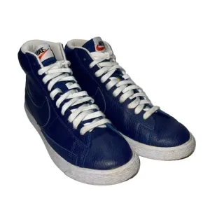 Nike Boys Leather Shoes Size 5.5