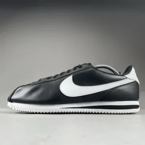 Nike Classic Cortez Men's Size 11 Black White Casual Shoes Lace Up Sneakers EUC