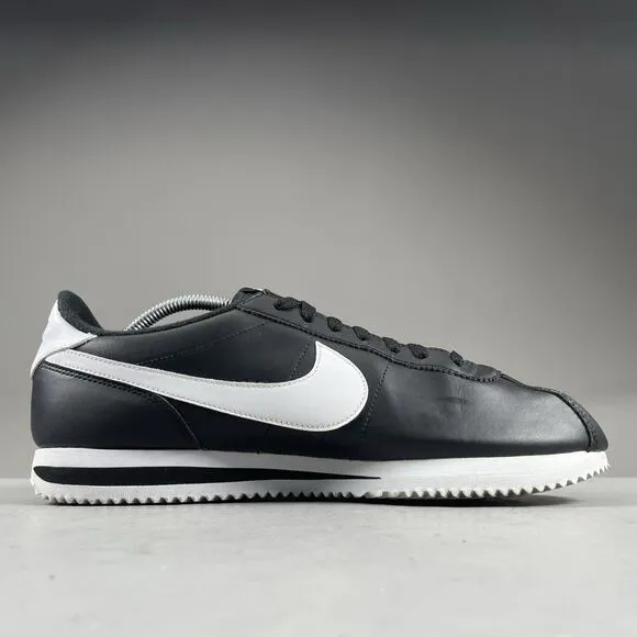 Nike Classic Cortez Men's Size 11 Black White Casual Shoes Lace Up Sneakers EUC