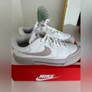 Nike Court Legacy Lift Low Platform Women's Sneakers Shoes Size 9