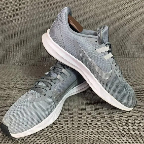 Nike Downshifter 10 Mens Size 10 Running Shoes Gray Mesh