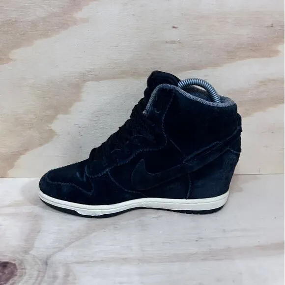 Nike - Dunk Hi Hidden Wedge - Sneakers - Black - Women's - 7 - 528899-014
