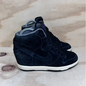 Nike - Dunk Hi Hidden Wedge - Sneakers - Black - Women's - 7 - 528899-014