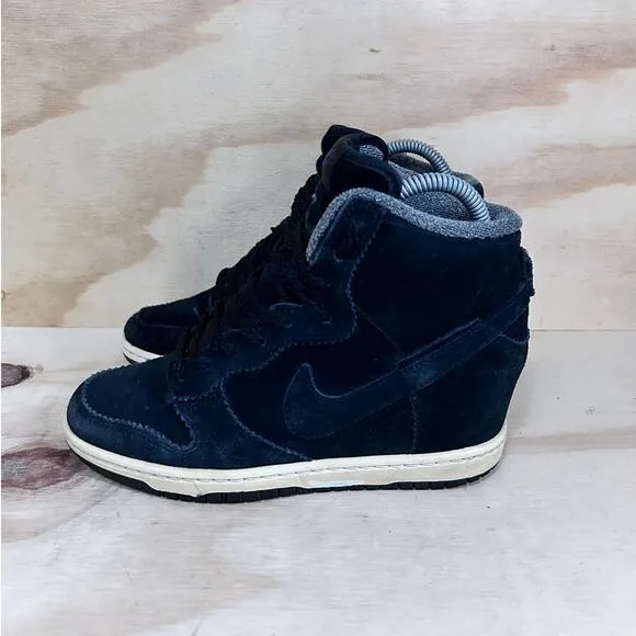 Nike - Dunk Hi Hidden Wedge - Sneakers - Black - Women's - 7 - 528899-014
