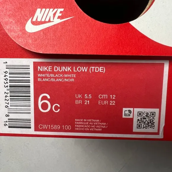 Nike Dunk Low (TDE) Sneakers Black White Toddler Shoelaces Shoes Size 6C