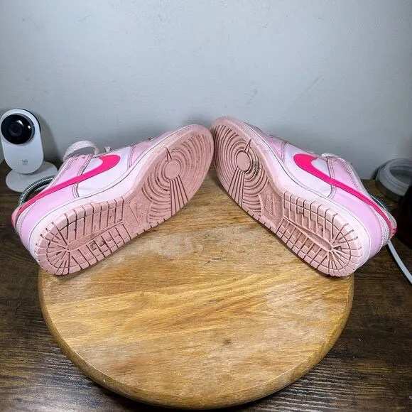Nike Dunk Low Triple Pink‎ Womens Size 7.5 Shoes Sneakers DH9765-600
