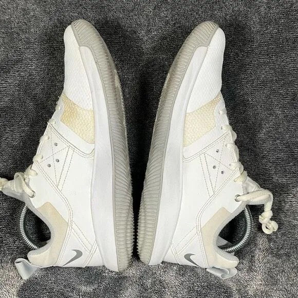 Nike FLY BY II Low Mens WHITE Size 8 Sneakers